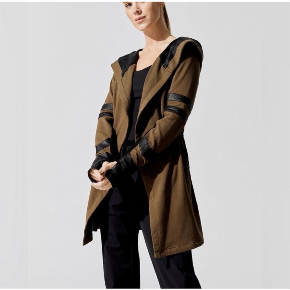 Blanc Noir Maitri Traveler Jacket S Olive Black